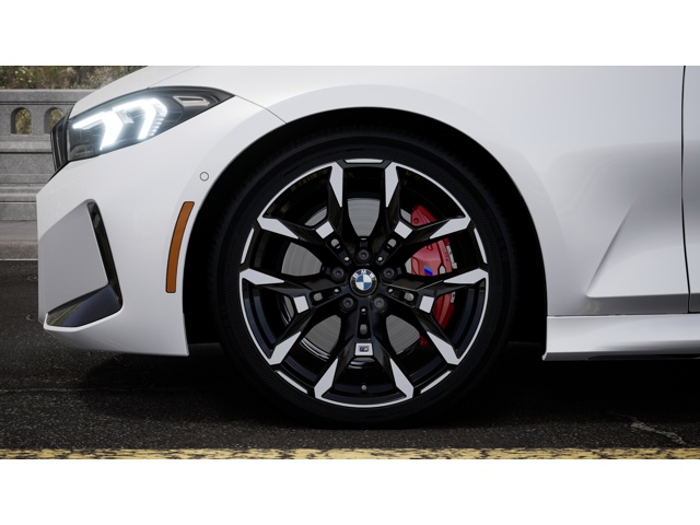 2026 BMW 3 Series 330i - Photo 7