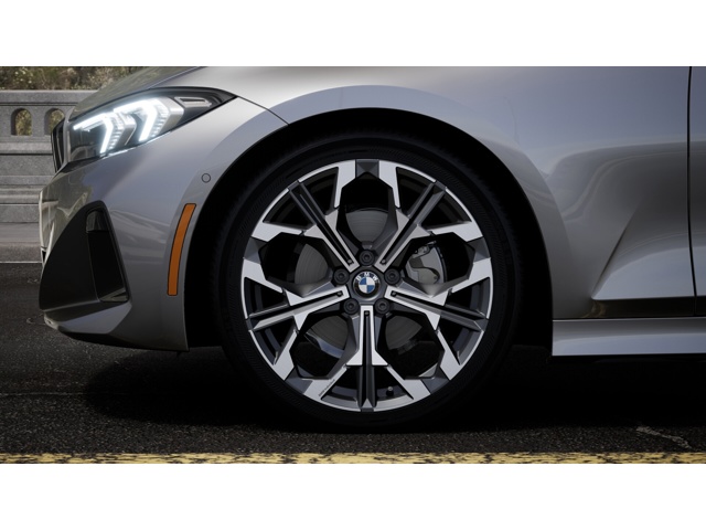 2026 BMW 3 Series 330i - Photo 7