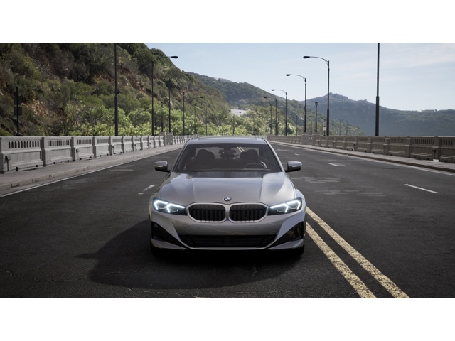 2025 Bmw 330i 330i xDrive photo 3