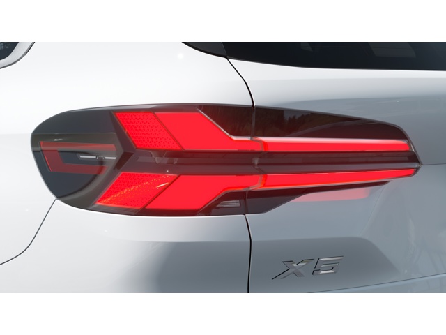 New 2026 Alpine White BMW sDrive40i image 8