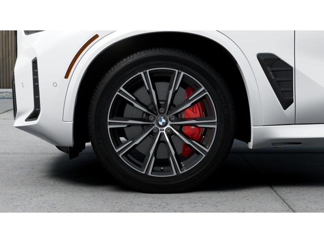 New 2026 Mineral White Metallic BMW sDrive40i image 7