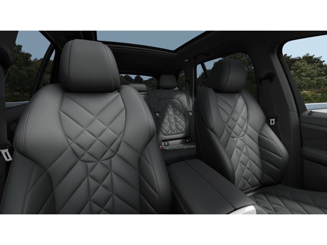 New 2026 Mineral White Metallic BMW sDrive40i image 11