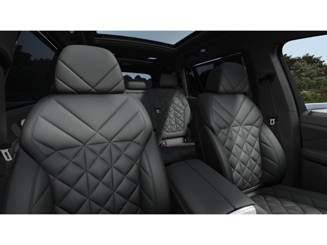 New 2027 Mineral White Metallic BMW  image 11