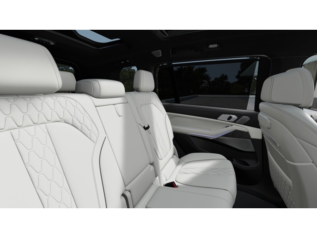New 2027 Brooklyn Grey Metallic BMW X7 40i image 12