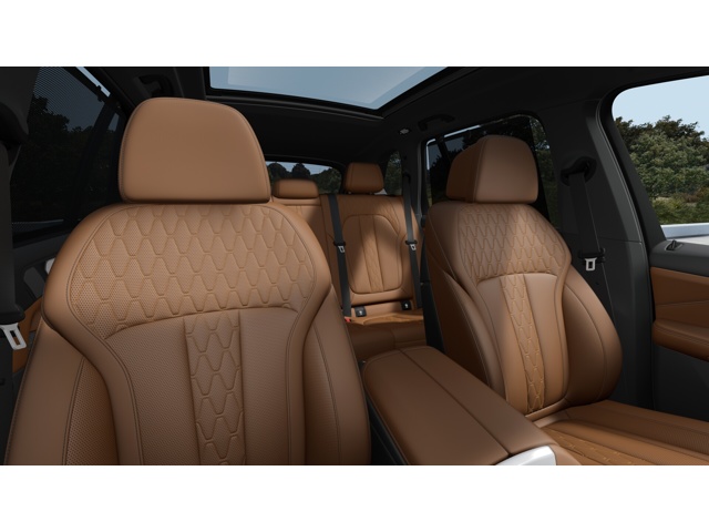 New 2026 Mineral White Metallic BMW xDrive40i image 11