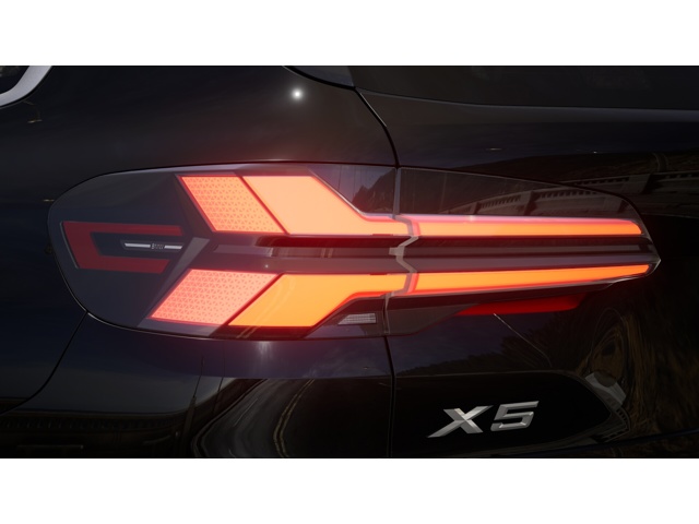 2026 BMW X5 50e - Photo 8