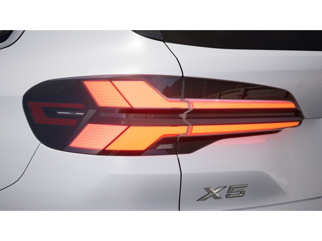 2026 BMW X5 50e - Photo 8