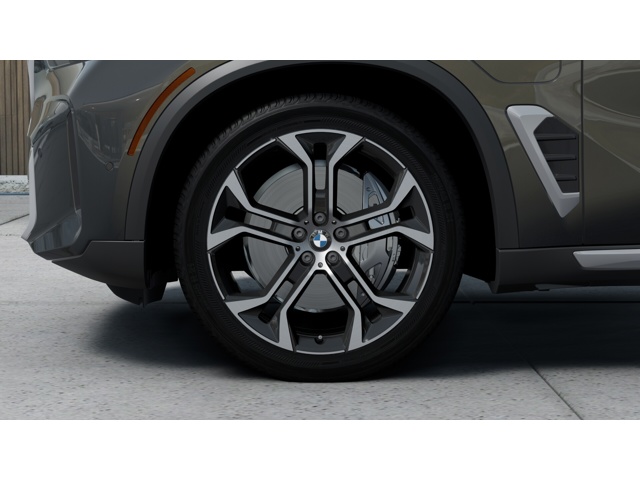 New 2026 Dravit Grey Metallic BMW xDrive50e image 7