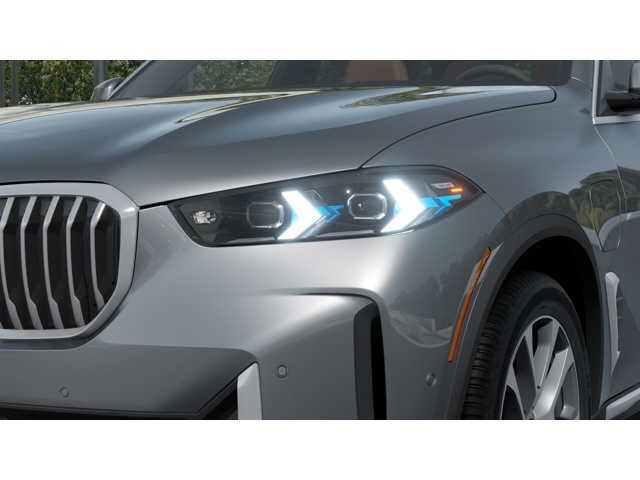 New 2026 Skyscraper Grey Metallic BMW xDrive50e image 6
