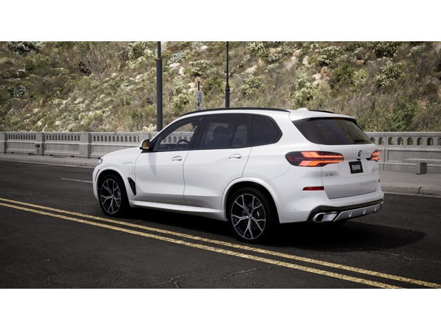 2026 Bmw X5 xDrive50e photo 2