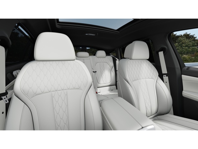 New 2027 Mineral White Metallic BMW M60i image 11