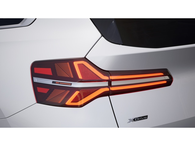 2026 BMW X3 30 - Photo 8