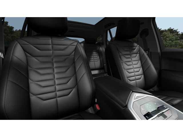 New 2027 Space Silver Metallic BMW  image 11