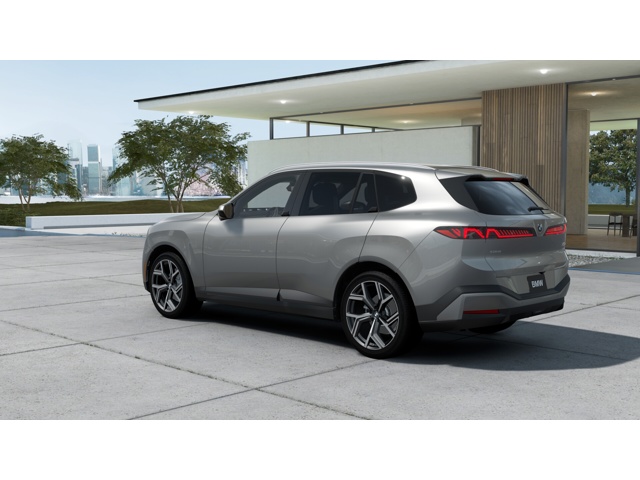 New 2027 Space Silver Metallic BMW  image 2