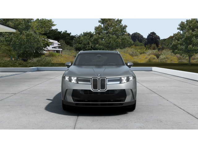 New 2027 Space Silver Metallic BMW  image 3