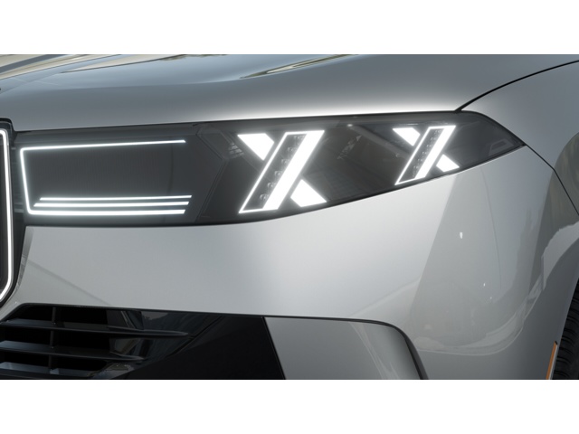 New 2027 Space Silver Metallic BMW  image 6