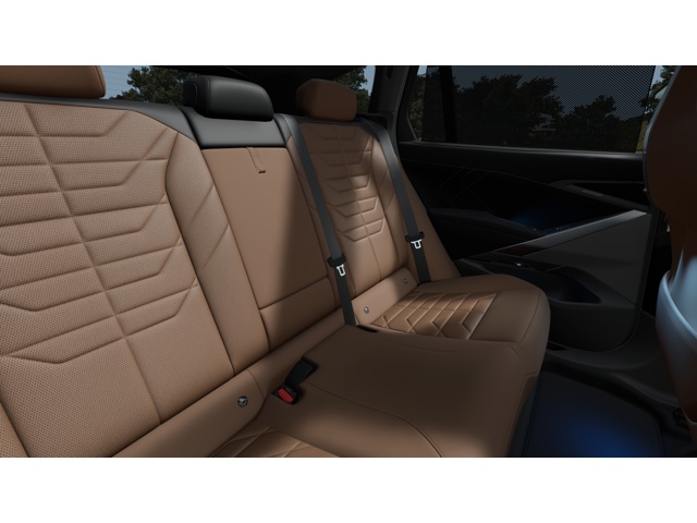 New 2027 Grey Pine Metallic BMW 40 xDrive image 12