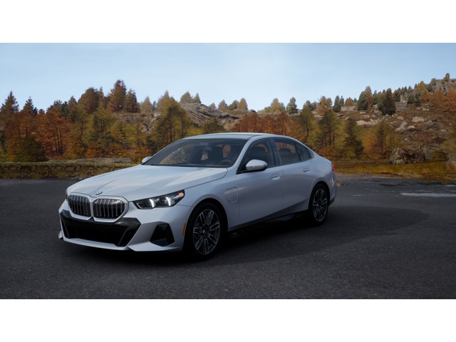 2026 BMW 5 Series 550e xDrive
