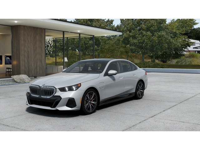 2026 BMW 5 Series 550e xDrive