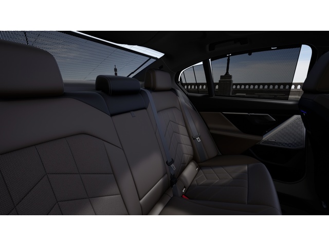 2027 BMW 5 Series 550e - Photo 12