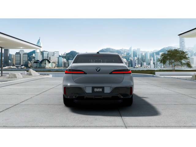 New 2026 Brooklyn Grey Metallic BMW 750e xDrive image 5