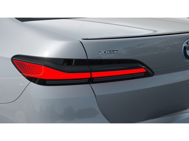 New 2026 Brooklyn Grey Metallic BMW 750e xDrive image 8