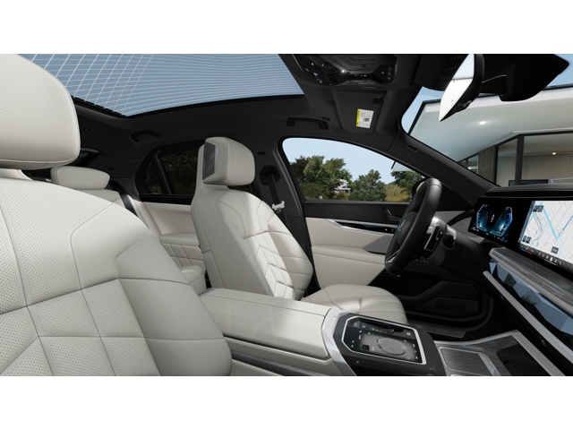 2025 BMW 7 Series 750e - Photo 9