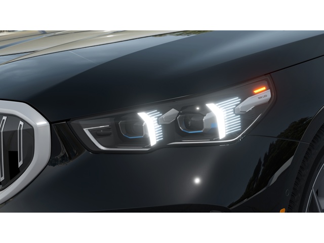 2026 BMW 5 Series 530i - Photo 6
