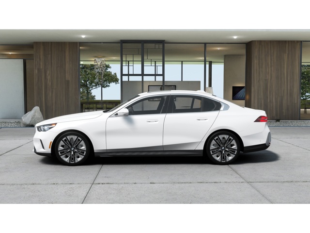 New 2027 Mineral White Metallic BMW  image 4