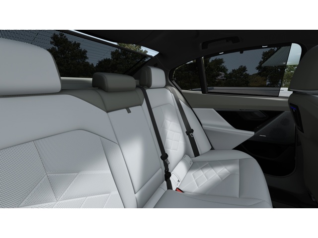New 2027 Oxide Grey Metallic BMW 540i xDrive image 12
