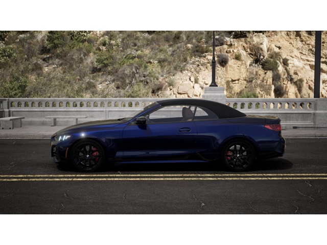 2027 BMW 4 Series M440i - Photo 4