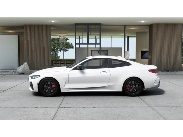 New 2027 Mineral White Metallic BMW M440i xDrive image 4