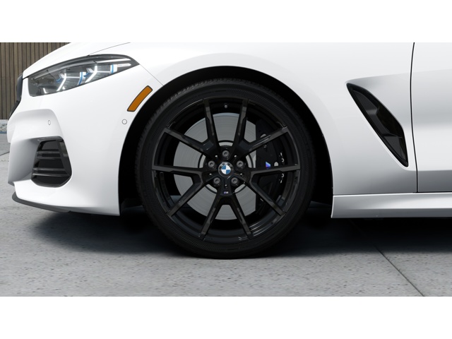 2026 BMW 8 Series M850i - Photo 7
