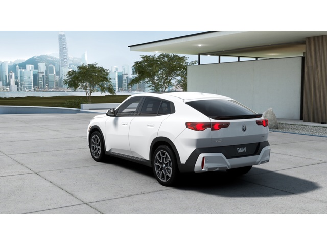 New 2027 Alpine White BMW xDrive28i image 2
