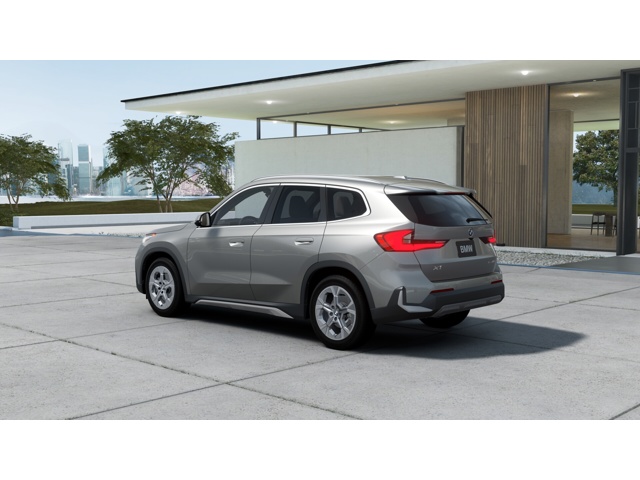 New 2027 Space Silver Metallic BMW xDrive28i image 2