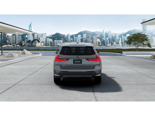 New 2027 Space Silver Metallic BMW xDrive28i image 5