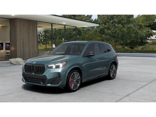 2026 BMW X1 28i's photo