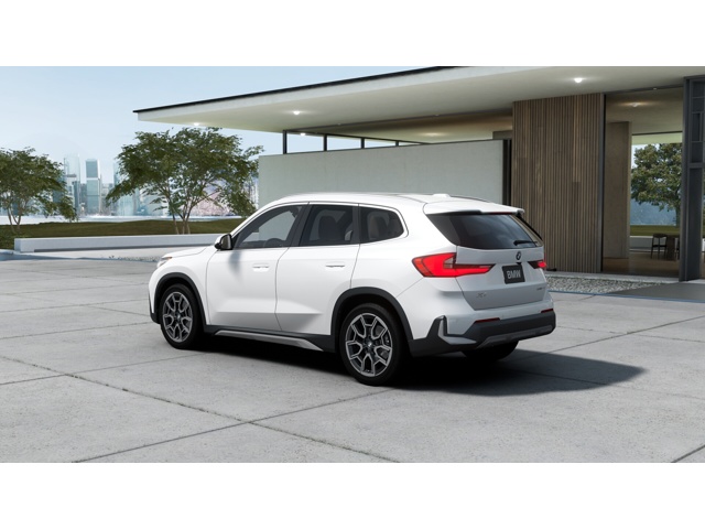 New 2027 Mineral White Metallic BMW xDrive28i image 2