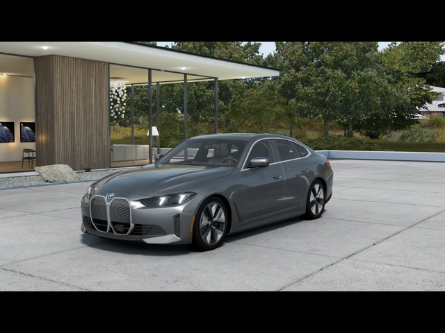 BMW i4's photo