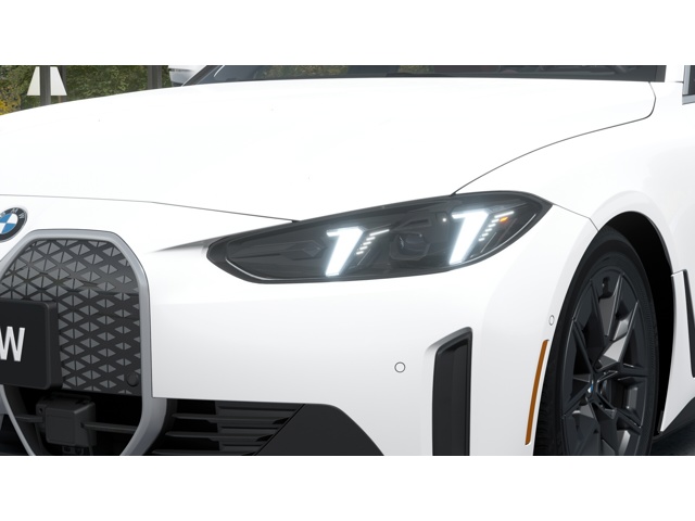 New 2026 Alpine White BMW  image 6