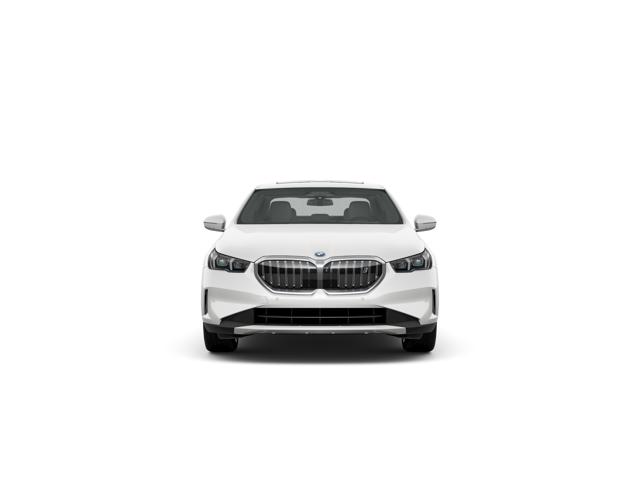 New 2027 Mineral White Metallic BMW eDrive40 image 2