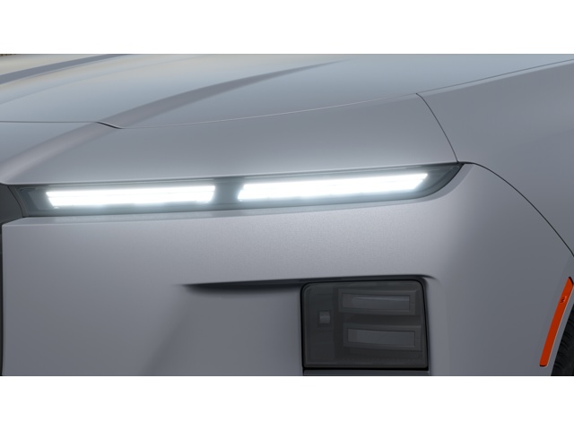 New 2027 Frozen Space Silver Metallic BMW 60 xDrive image 6